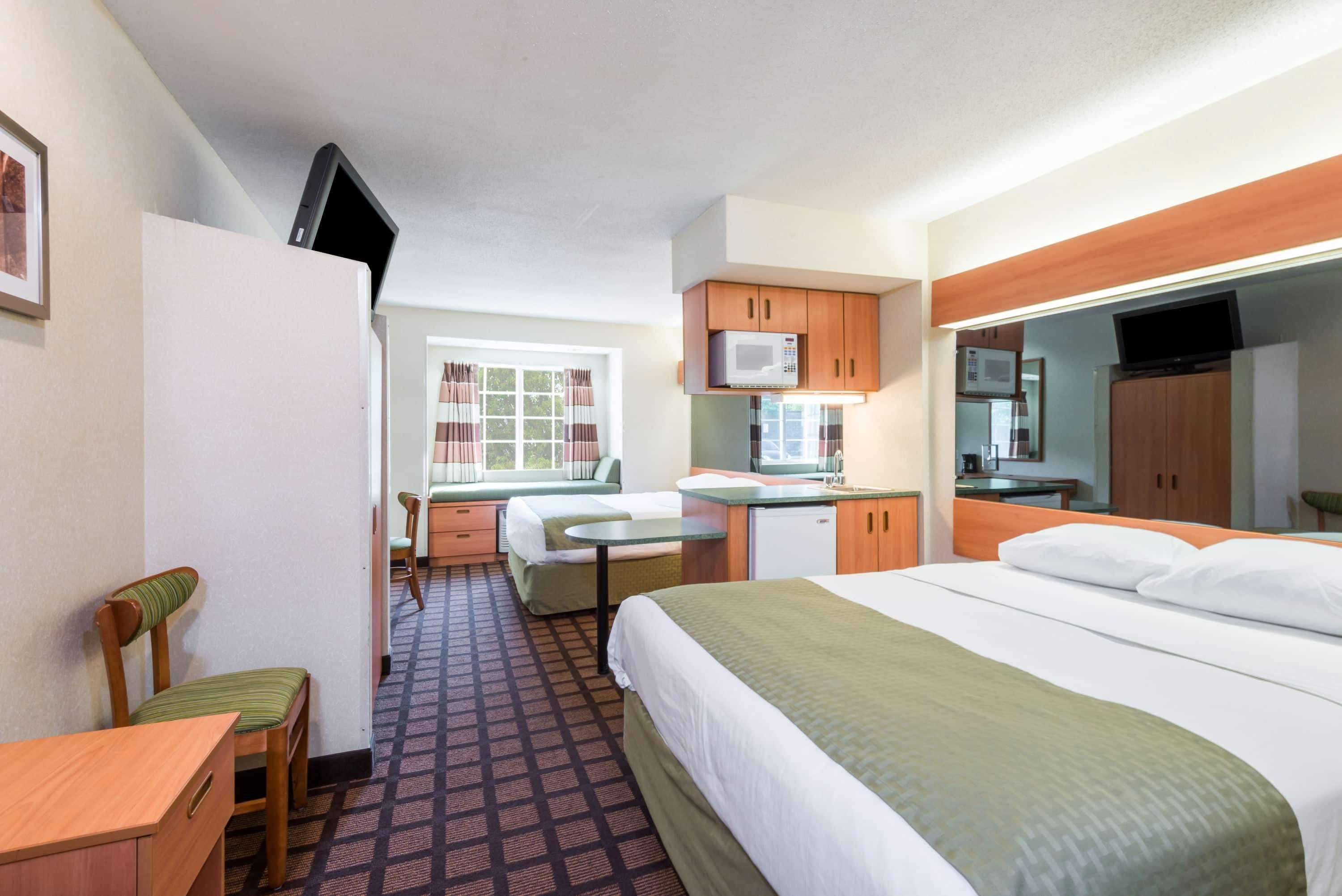 Microtel Inn & Suites By Wyndham אונקסוויל מראה חיצוני תמונה