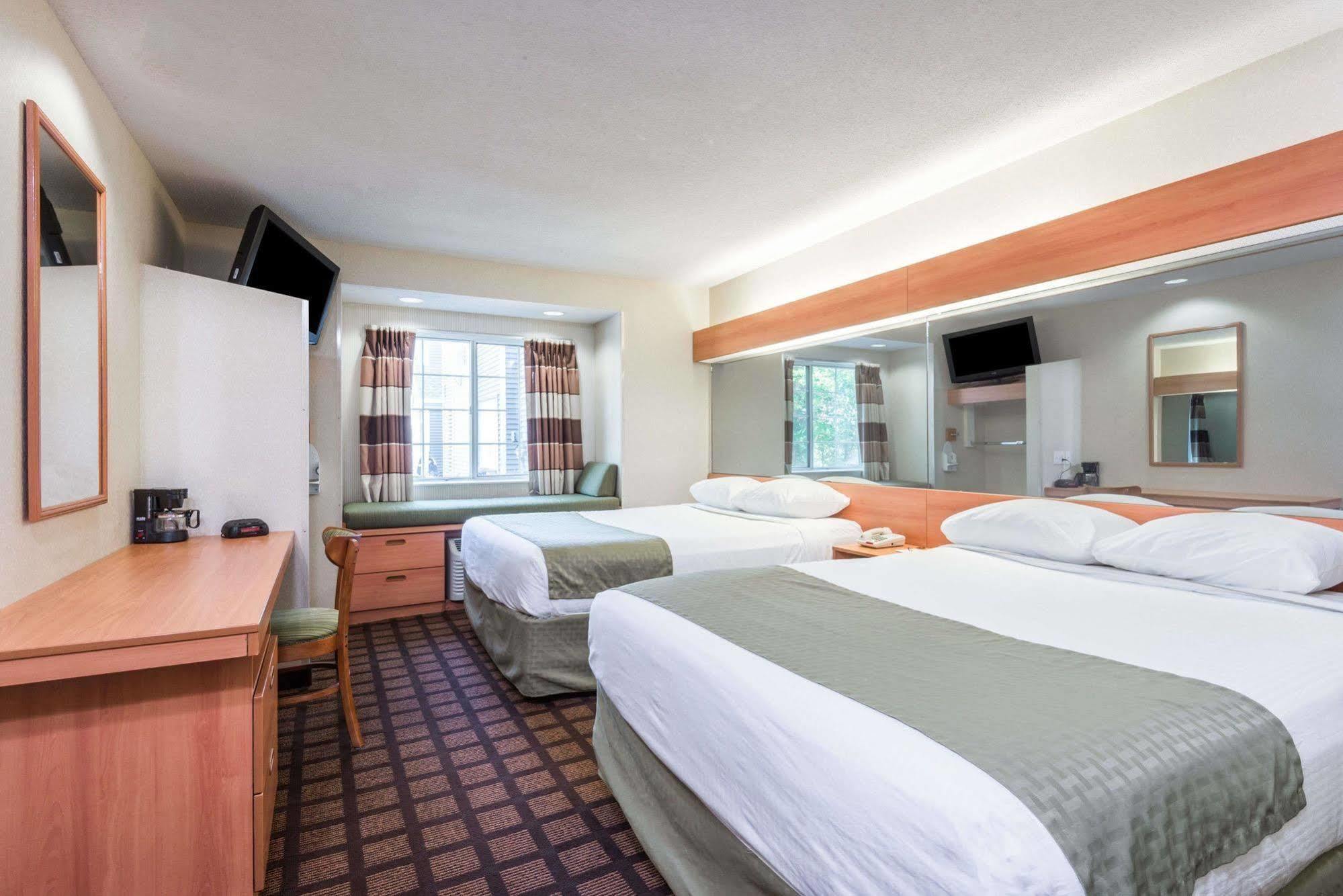 Microtel Inn & Suites By Wyndham אונקסוויל מראה חיצוני תמונה